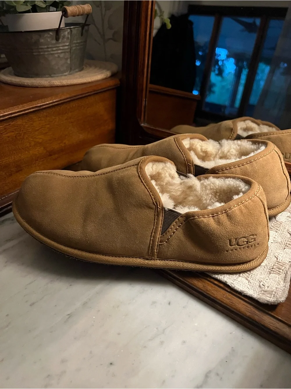 UGG classic scuff